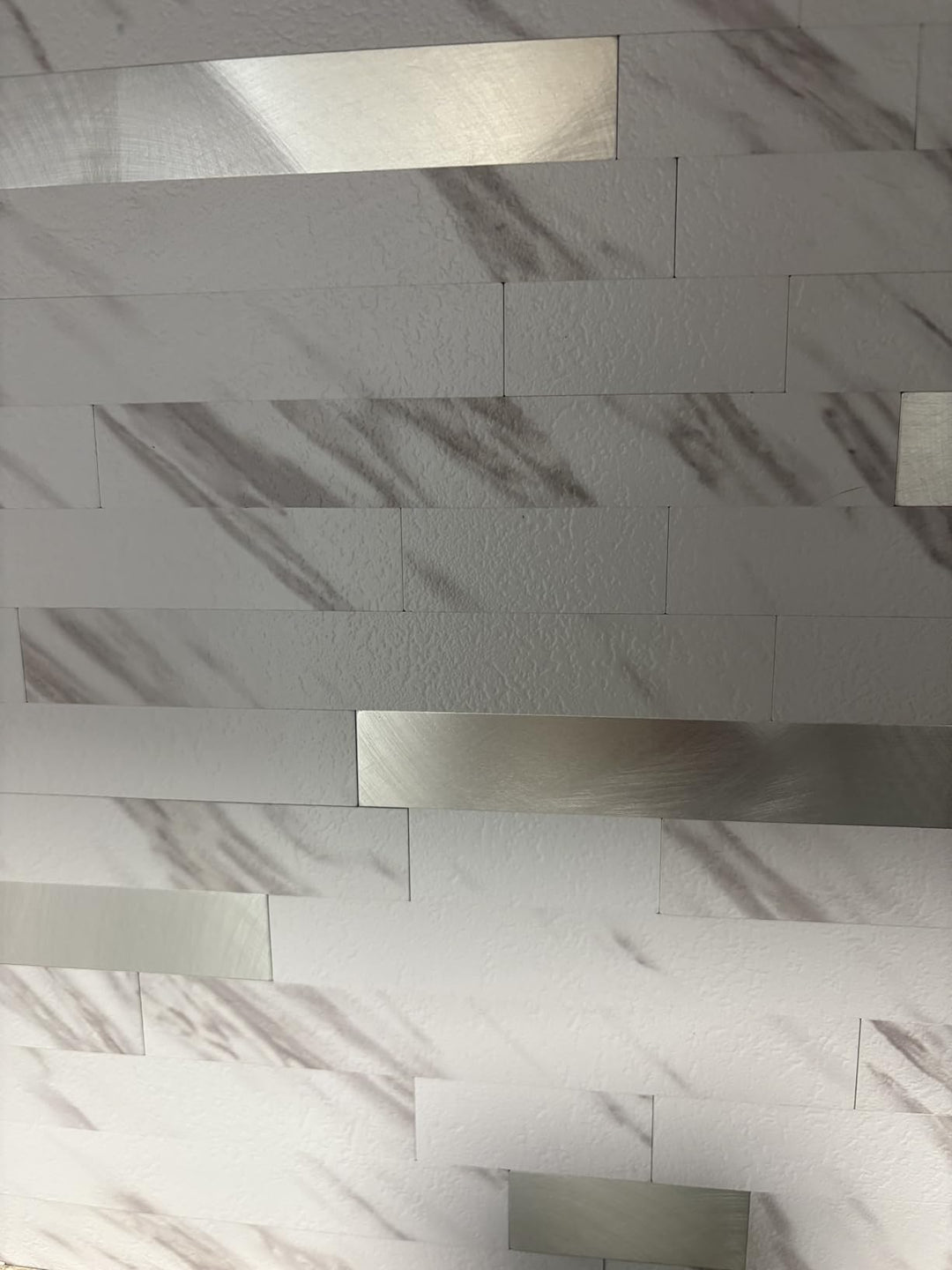 peel and stick backsplash tiles
